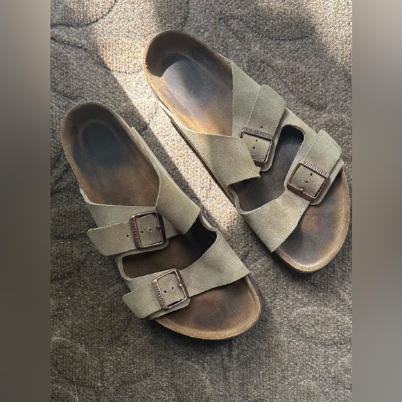 Birkenstock Arizona Men's Leather
Suede Strap Sandals, Taupe, Size 10 EUR 43 - Picture 3 of 10